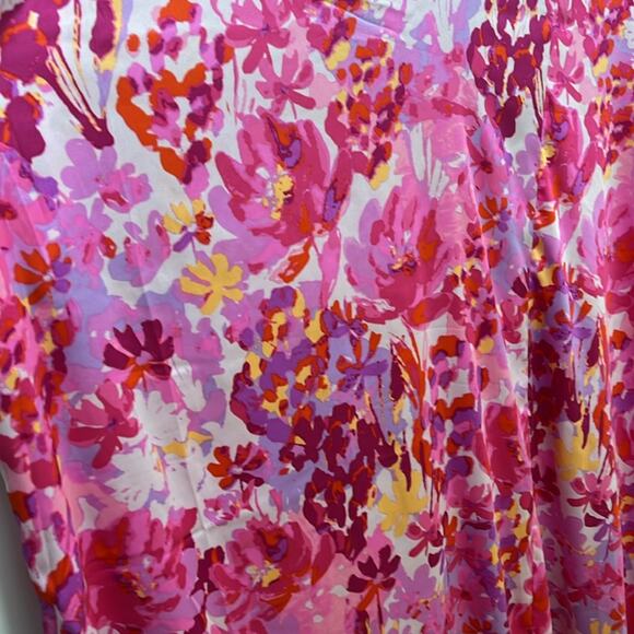 VAN WINKLE & CO. Hot Pink Floral Woven Satin V-Neck Sleeveless Maxi Chemise 3X - Picture 4 of 4